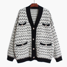 Load image into Gallery viewer, [EAM] Pocket Multicolor Big Size Knitting Sweater Cardigan Loose Fit V-Neck Long Sleeve Women Fashion Autumn Winter 2019 1D383